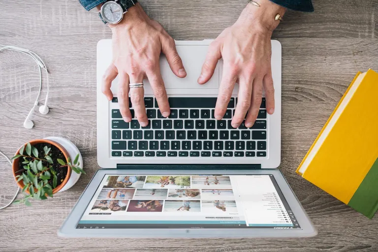 Organisation et sauvegarde de photos dans le cloud